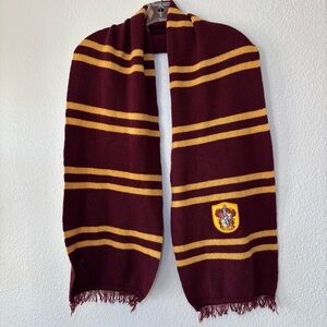Warner Bros Harry Potter Gryffindor 100% Lamb Wool Scarf 64” Long House Crest